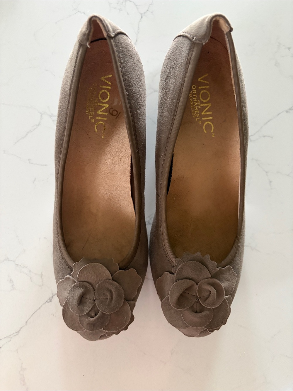 Vionic Taupe Suede Floral Toe Ballet Flats